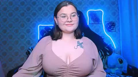 dreamforyoue2 online show from October 7, 7:10 pm