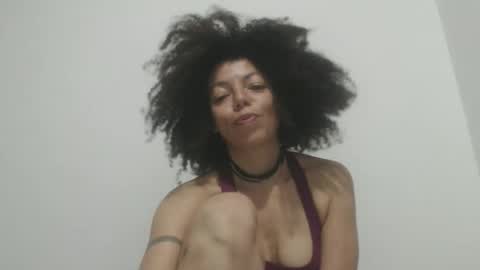 DreamyLatina online show from April 14, 2:04 am