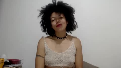 DreamyLatina online show from February 8, 1:22 am