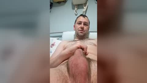 drewk423258 online show from June 17, 10:31 am