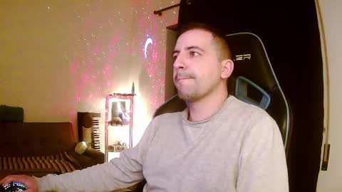 droooooones online show from March 11, 11:47 pm