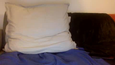 drtysnkrs online show from March 11, 8:45 pm