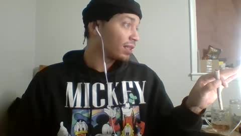 Snapshot of dubz07 chatting on December 8, 2:09 pm dubz07 online show from December 8, 2:09 pm