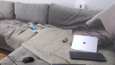 dudecuzbeo online show from March 9, 6:00 pm