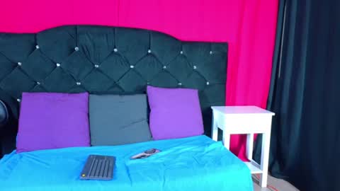 Dulce Alexandra online show from June 14, 7:49 pm