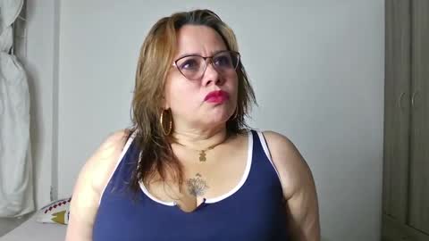 Im Dulce online show from October 22, 1:09 am