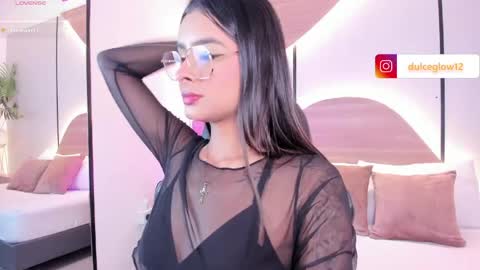 D U L C E online show from April 16, 8:42 pm