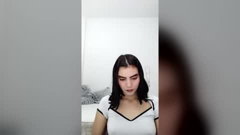 dulce_lucero online show from July 13, 2:15 am