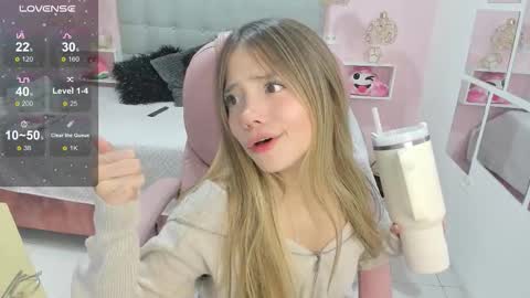 Dulce  online show from September 9, 7:03 pm