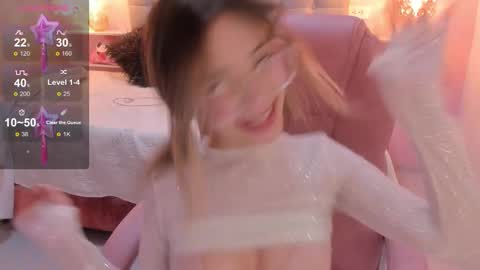 Dulce  online show from December 15, 6:48 pm