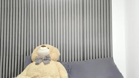 Dulce  online show from October 21, 12:21 pm