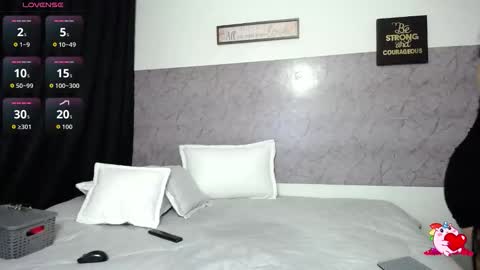 Snapshot of dulce_valeriaa chatting on September 19, 11:51 pm Valeria online show from September 19, 11:51 pm