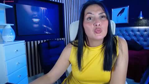 Snapshot of dulce_valeriaa chatting on March 11, 7:47 pm Valeria online show from March 11, 7:47 pm