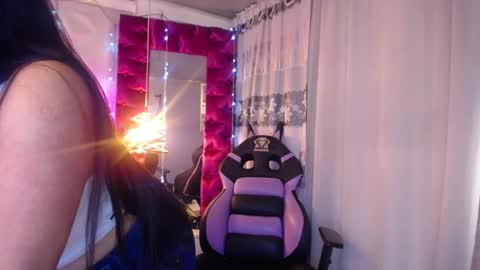 dulcebarbiery online show from April 9, 8:25 pm