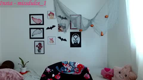 Dulce online show from October 29, 9:37 pm