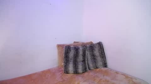 Dulcey online show from September 26, 5:37 am