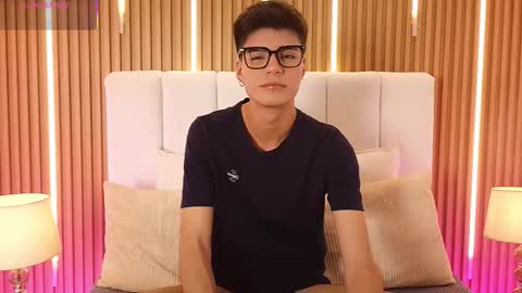 Dulcey online show from March 18, 7:47 am