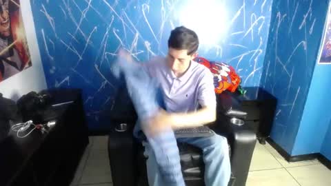 Dumbito73 online show from March 7, 8:55 pm