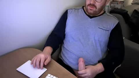 FloFrenchCurv288 online show from February 23, 11:29 pm