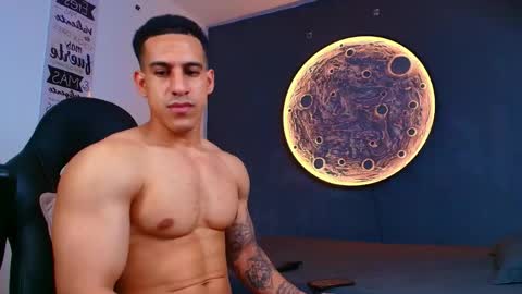 duran_dhikol1 online show from June 6, 1:33 am