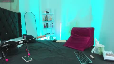 Duriel online show from September 28, 10:52 pm