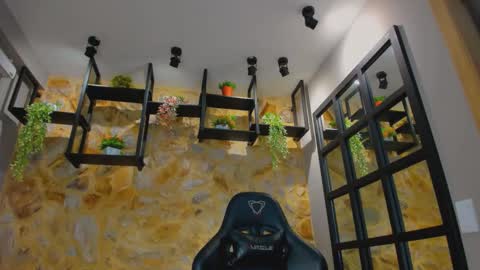 duskybeautyy online show from November 9, 4:43 pm