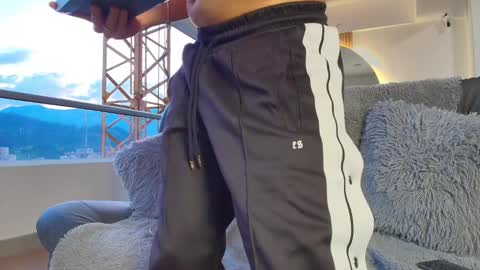 Dustin online show from November 6, 10:46 pm