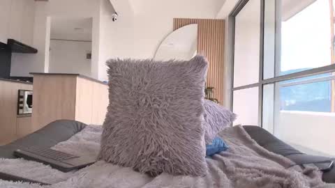 Dustin online show from November 30, 6:37 pm