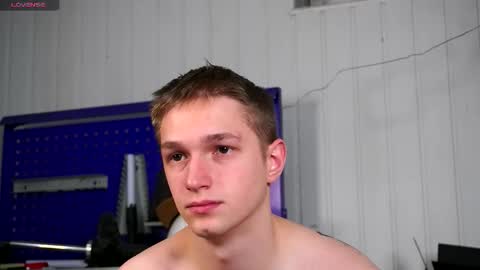 Dustyn online show from January 12, 3:52 pm