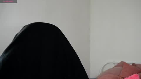 Dustyn online show from February 19, 5:49 pm