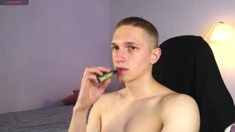 Dustyn online show from February 20, 5:30 pm