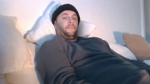 dustyroy09 online show from June 3, 12:35 am