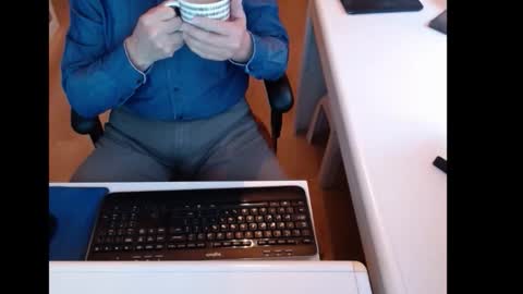 dutchpornking2 online show from February 28, 7:56 am