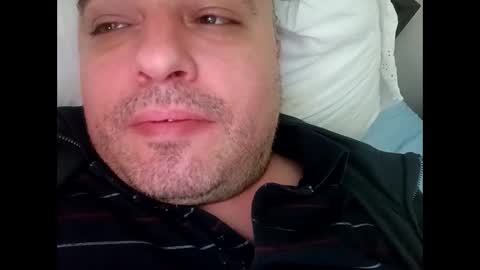 Snapshot of dwizziz chatting on September 29, 4:22 am Ivan online show from September 29, 4:22 am