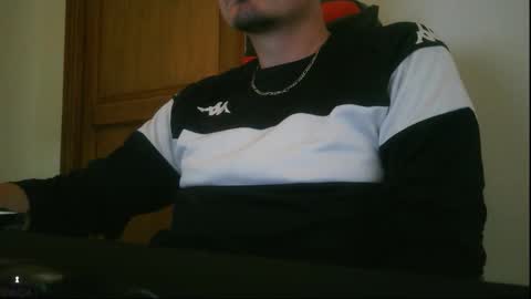 dy22__ online show from October 22, 3:57 pm