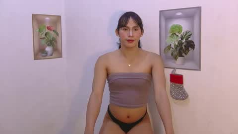 dy_namite online show from January 7, 7:52 pm