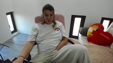 dayana online show from April 7, 4:58 am