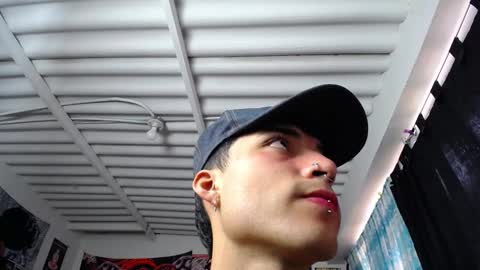 Dylan 3 online show from January 31, 7:33 pm