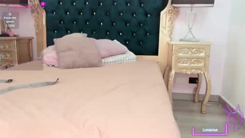 dylan_turner_ online show from February 19, 9:25 pm