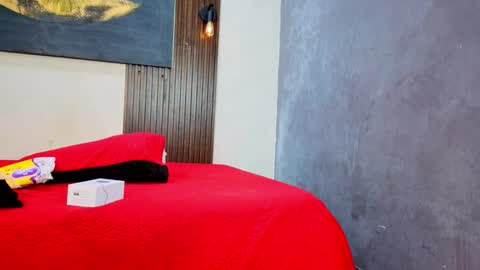 dylanguss online show from September 30, 11:42 am