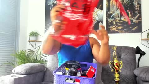 Snapshot of dylanrivera_ chatting on December 19, 5:08 pm Dylan Rivera online show from December 19, 5:08 pm