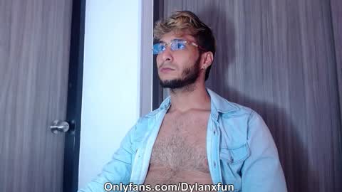 dylanxfun online show from October 7, 10:17 pm