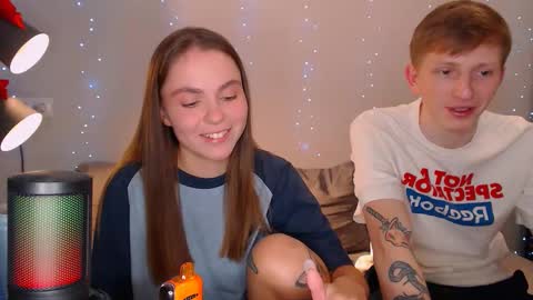 Snapshot of dyrinda chatting on December 21, 10:51 pm Julia and Dima online show from December 21, 10:51 pm