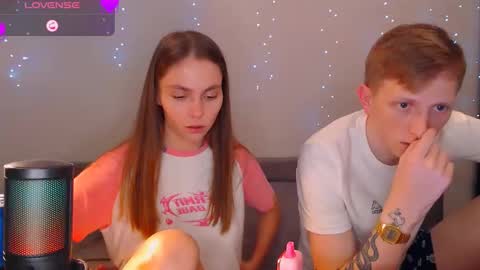 Snapshot of dyrinda chatting on March 3, 9:48 pm Julia and Dima online show from March 3, 9:48 pm