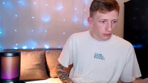 Snapshot of dyrinda chatting on September 10, 11:17 pm Julia and Dima online show from September 10, 11:17 pm