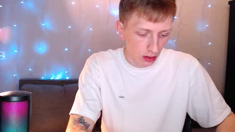 Snapshot of dyrinda chatting on September 21, 1:20 am Julia and Dima online show from September 21, 1:20 am