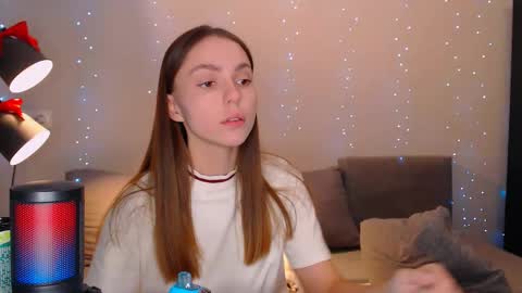 Snapshot of dyrinda chatting on January 22, 7:56 pm Julia and Dima online show from January 22, 7:56 pm