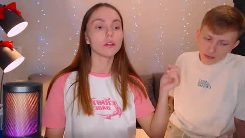 Snapshot of dyrinda chatting on January 21, 12:25 am Julia and Dima online show from January 21, 12:25 am