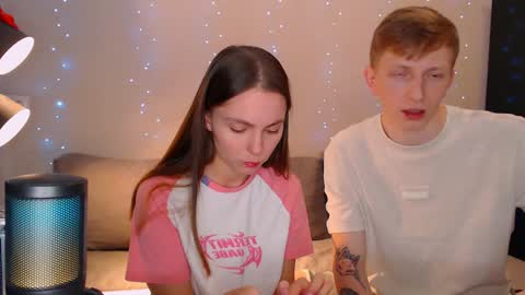 Snapshot of dyrinda chatting on January 26, 12:47 am Julia and Dima online show from January 26, 12:47 am