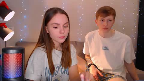 Snapshot of dyrinda chatting on December 27, 12:29 am Julia and Dima online show from December 27, 12:29 am